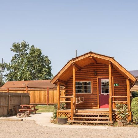 יוריקה Redwood Coast Cabins And Rv Resort מראה חיצוני תמונה