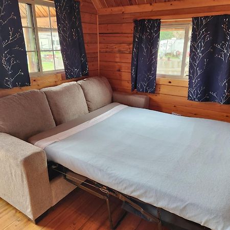 יוריקה Redwood Coast Cabins And Rv Resort מראה חיצוני תמונה