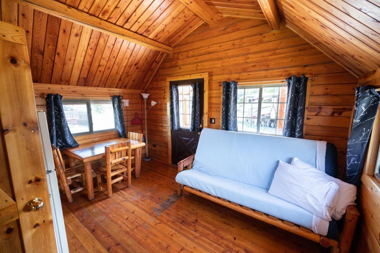 יוריקה Redwood Coast Cabins And Rv Resort מראה חיצוני תמונה